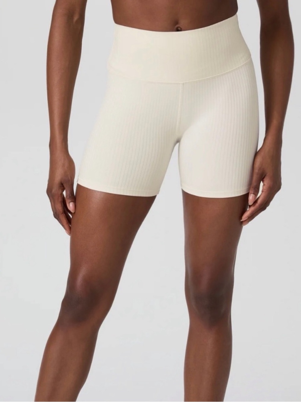 Vuori InvRibbed High-Waist Bike Shorts - Cream